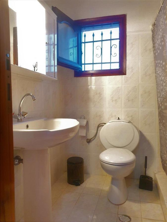 Alesta Apartment ตริกาลา ภายนอก รูปภาพ