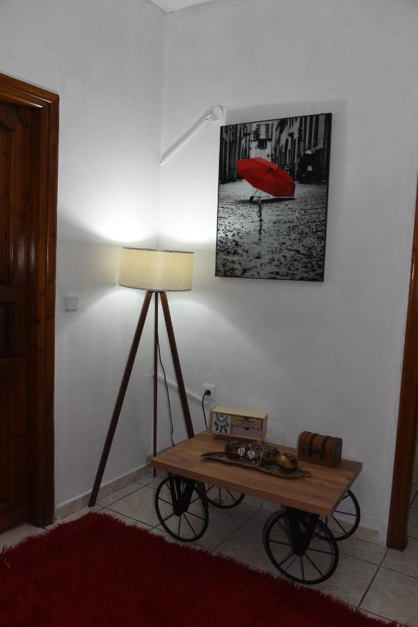 Alesta Apartment ตริกาลา ภายนอก รูปภาพ